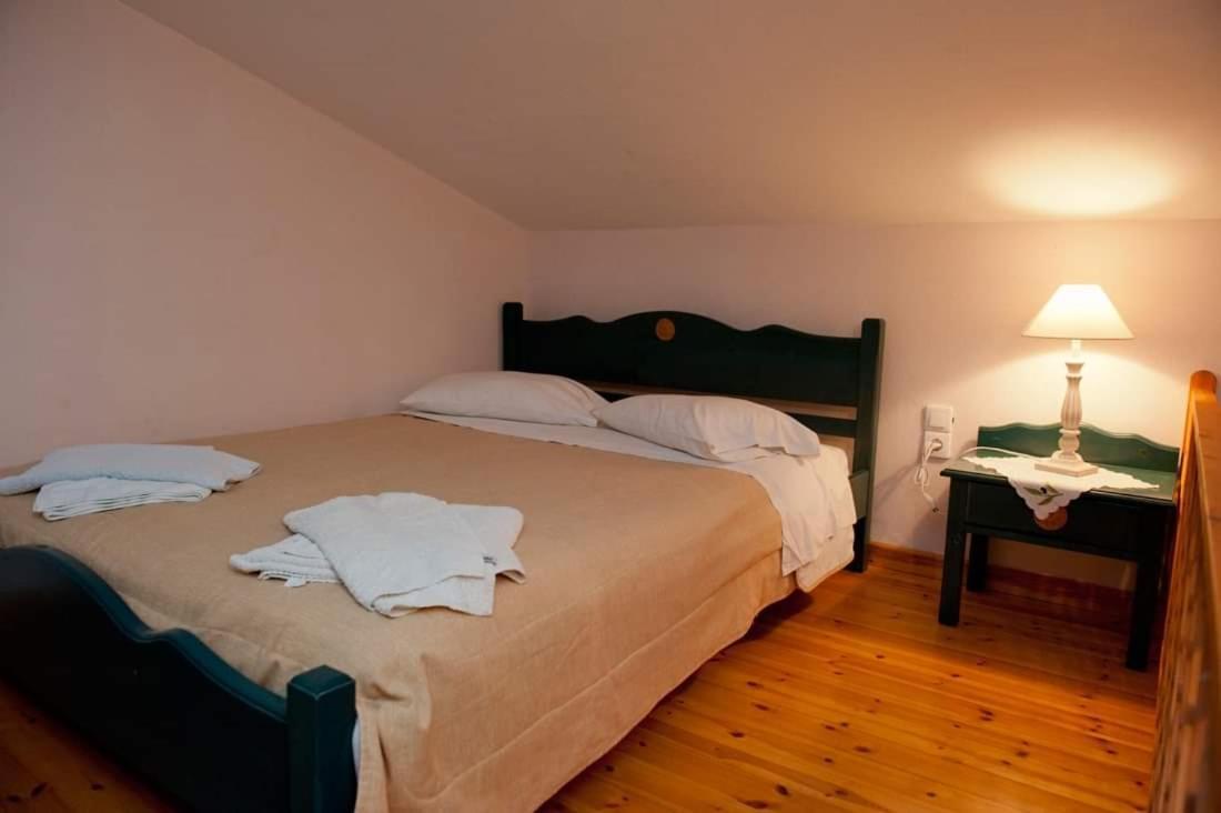 Haris Apartments Koukounaries Eksteriør bilde